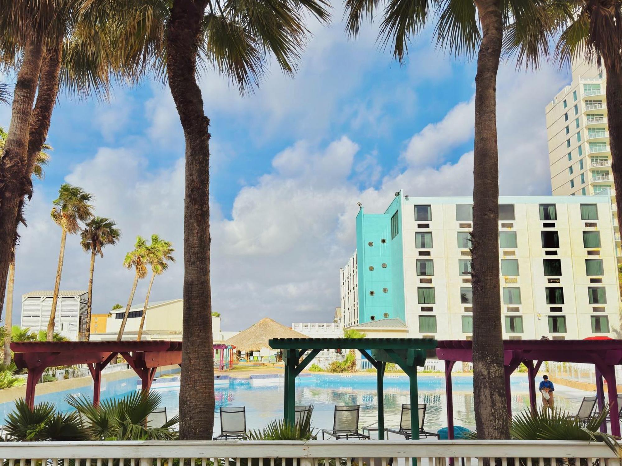 Holiday Inn Resort South Padre Island-Beach Front By Ihg Buitenkant foto